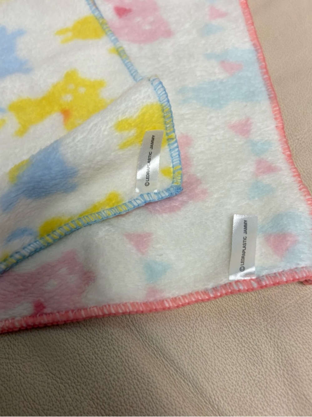 Set of 2 Rody Japan Hand Towels Pink Blue Yellow - Picture 6 of 8